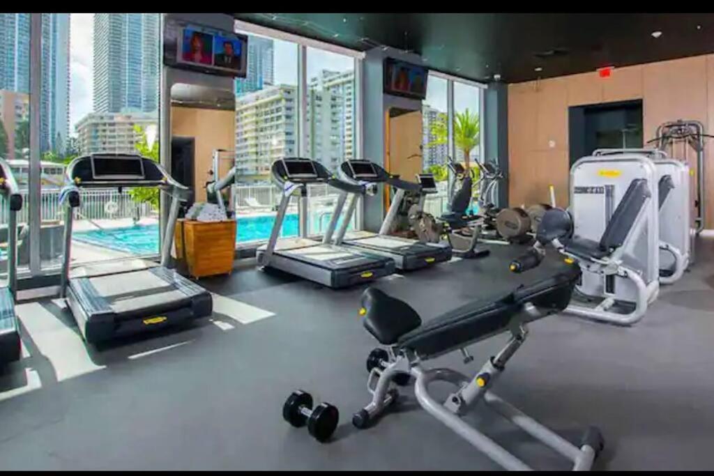 Ocean Views - Pool & Gym - Pet Friendly - Close To Beach Hallandale Beach Ngoại thất bức ảnh