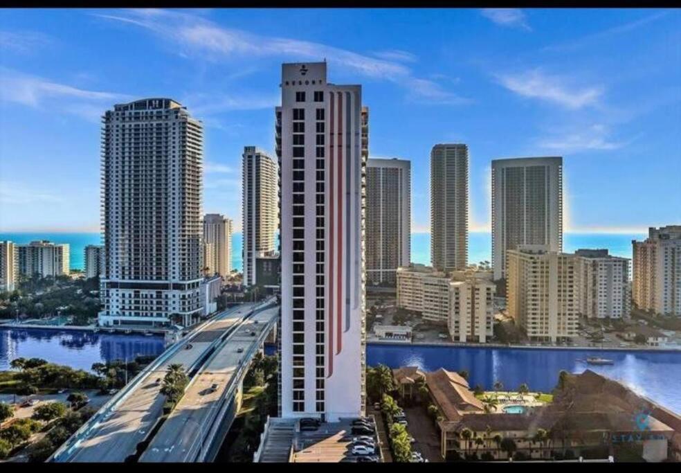 Ocean Views - Pool & Gym - Pet Friendly - Close To Beach Hallandale Beach Ngoại thất bức ảnh