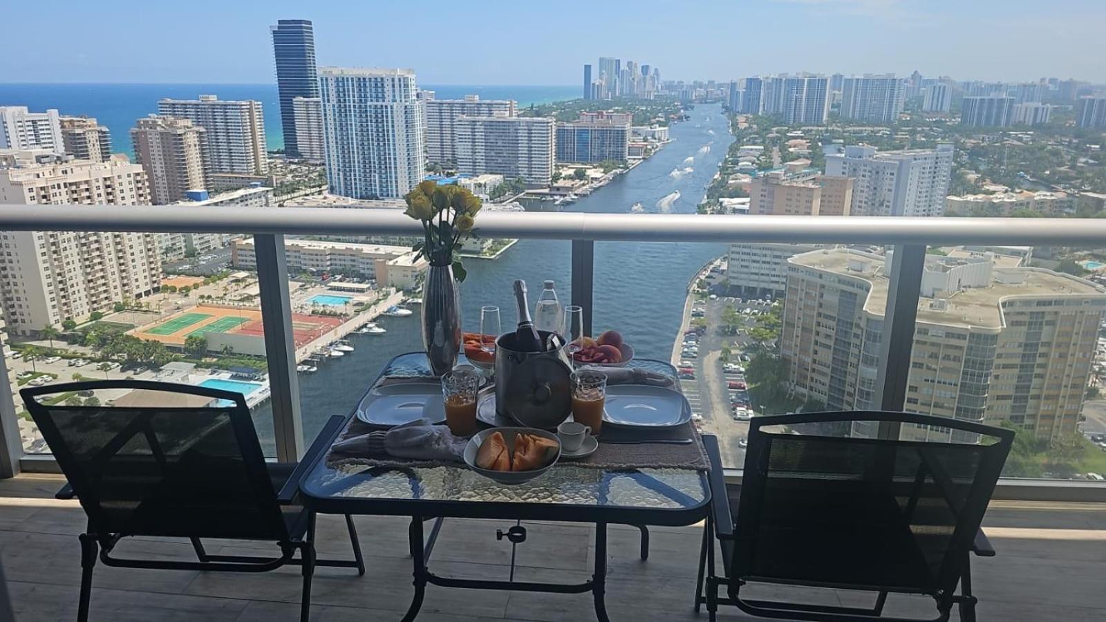 Ocean Views - Pool & Gym - Pet Friendly - Close To Beach Hallandale Beach Ngoại thất bức ảnh