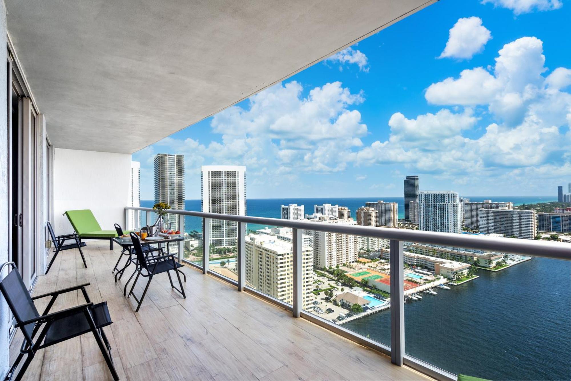 Ocean Views - Pool & Gym - Pet Friendly - Close To Beach Hallandale Beach Ngoại thất bức ảnh